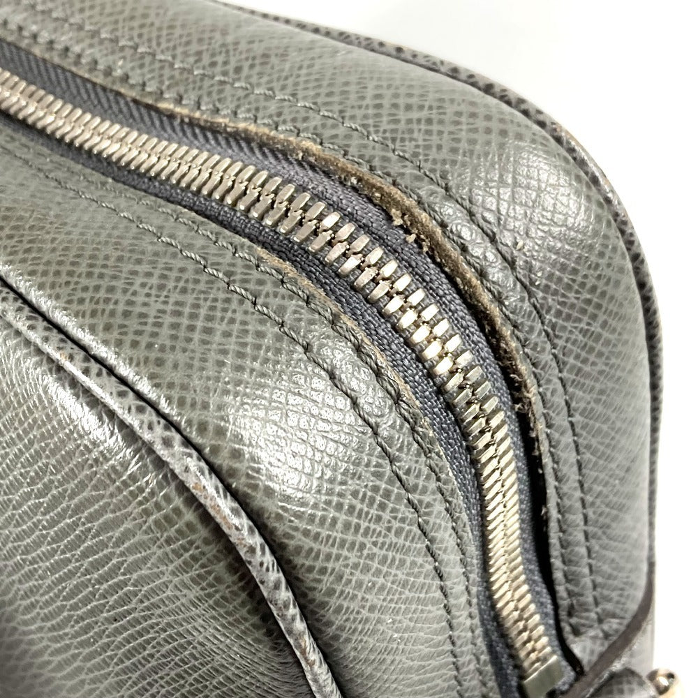 LOUIS VUITTON M30640 タイガ ポルトドキュマンヴォワヤージュ PDV カバン トートバッグ ビジネスバッグ タイガレザー ユニセックス グラシエ グレー