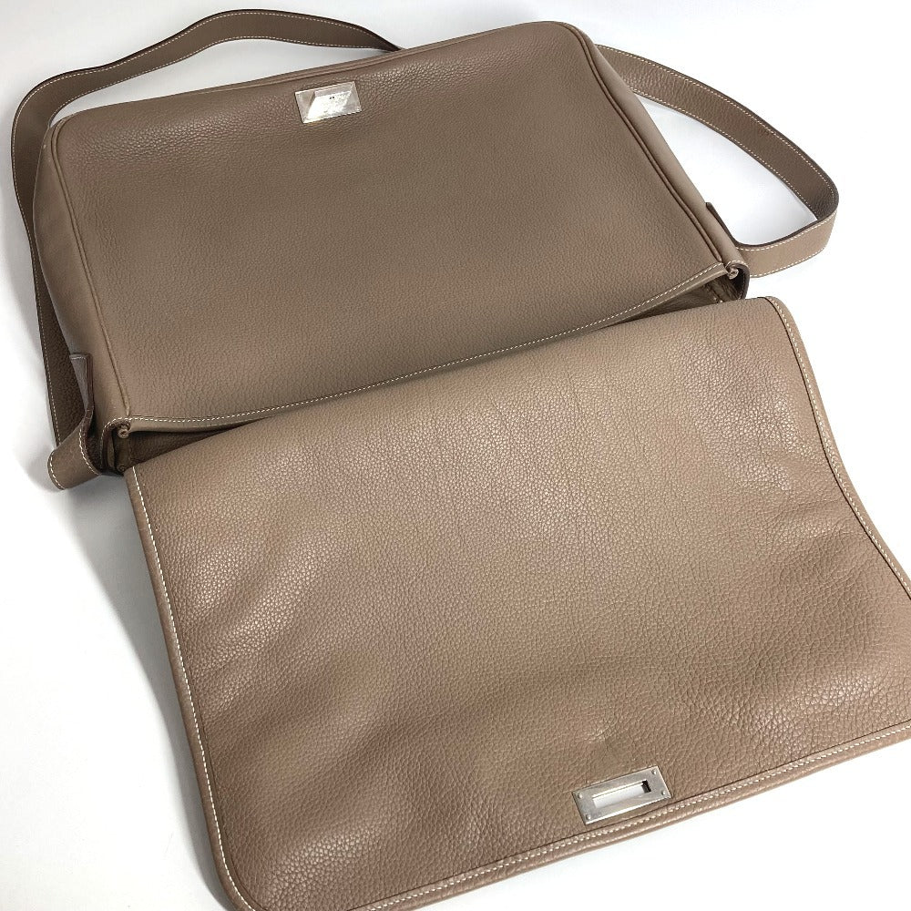 HERMES フラップ ヴィクトリア メッセンジャーバッグ ビジネスバッグ カバン 2WAYバッグ ショルダーバッグ 斜め掛け ハンドバッグ トリヨンクレマンス レディース エトゥープ グレー