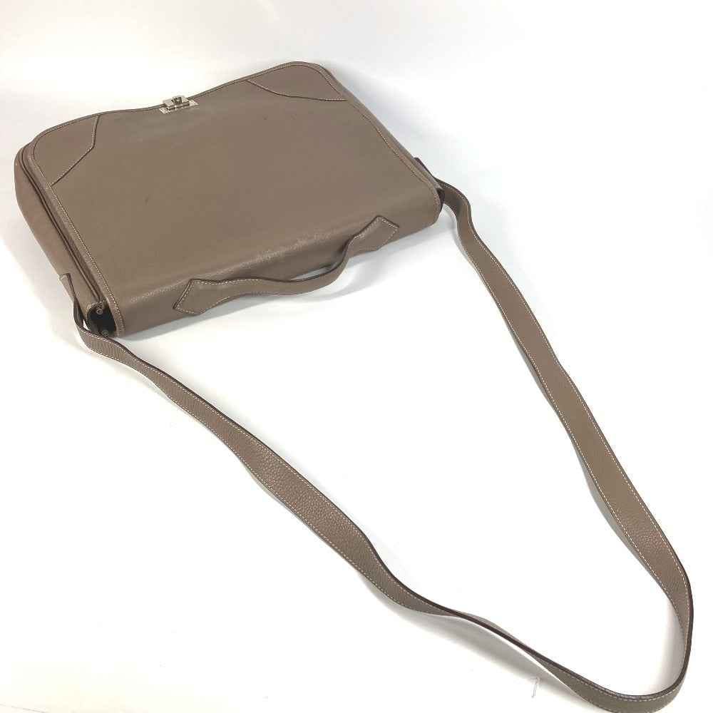 HERMES フラップ ヴィクトリア メッセンジャーバッグ ビジネスバッグ カバン 2WAYバッグ ショルダーバッグ 斜め掛け ハンドバッグ トリヨンクレマンス レディース エトゥープ グレー