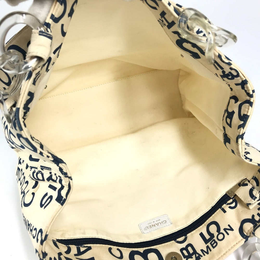 CHANEL バイシーライン CC ココマーク ロゴ カバン 肩掛け プラスチックチェーン チェーンバッグ トートバッグ ショルダーバッグ キャンバス レディース ホワイト