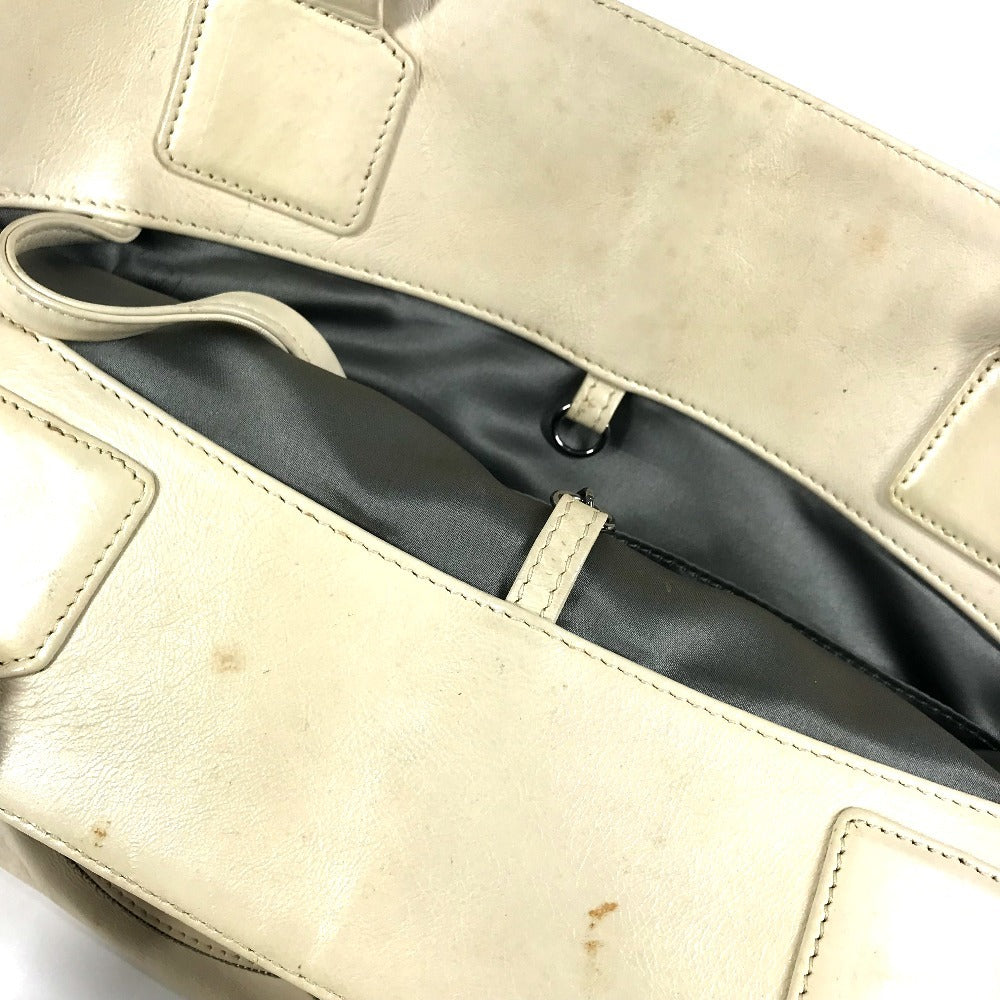 CHANEL CC ココマーク ロゴ チェーンロゴ カバン ミニボストンバッグ ハンドバッグ レザー ユニセックス ホワイト