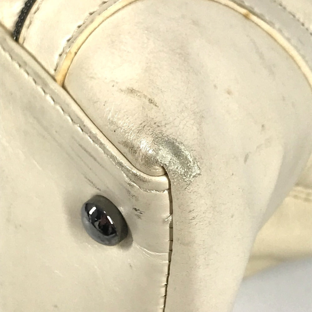 CHANEL CC ココマーク ロゴ チェーンロゴ カバン ミニボストンバッグ ハンドバッグ レザー ユニセックス ホワイト