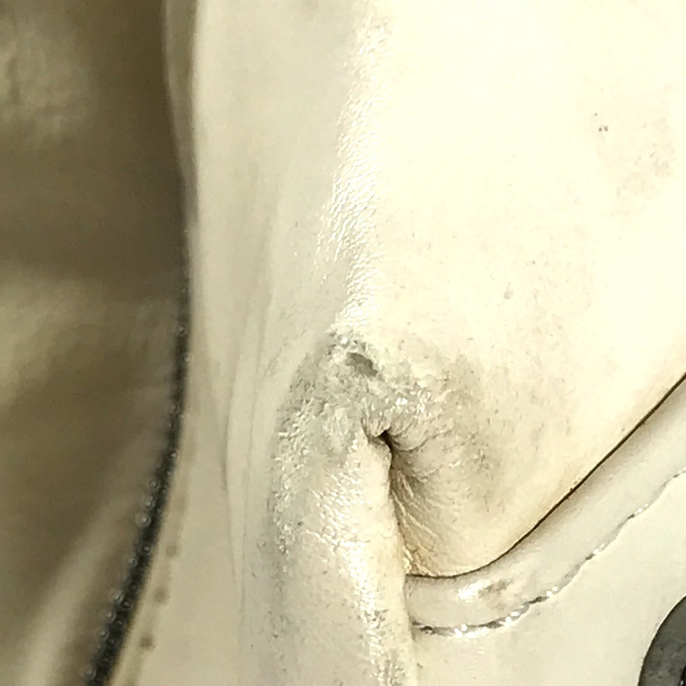 CHANEL CC ココマーク ロゴ チェーンロゴ カバン ミニボストンバッグ ハンドバッグ レザー ユニセックス ホワイト