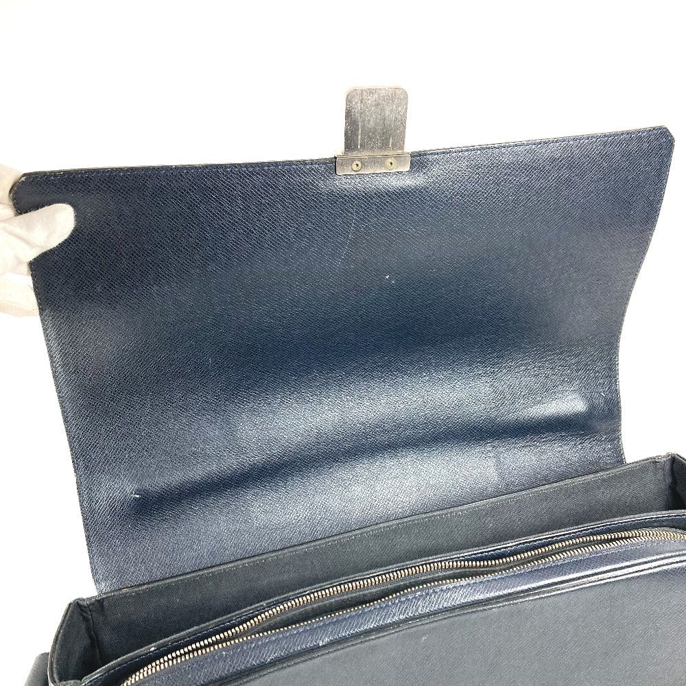 LOUIS VUITTON M32637 Taiga Vassili GM Bag, 2-Way Handbag, Shoulder Bag, Business Bag, Taiga Leather, Unisex, Boreal Navy