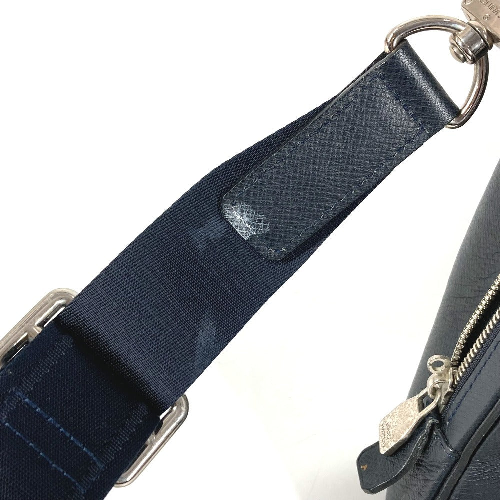 LOUIS VUITTON M32637 Taiga Vassili GM Bag, 2-Way Handbag, Shoulder Bag, Business Bag, Taiga Leather, Unisex, Boreal Navy