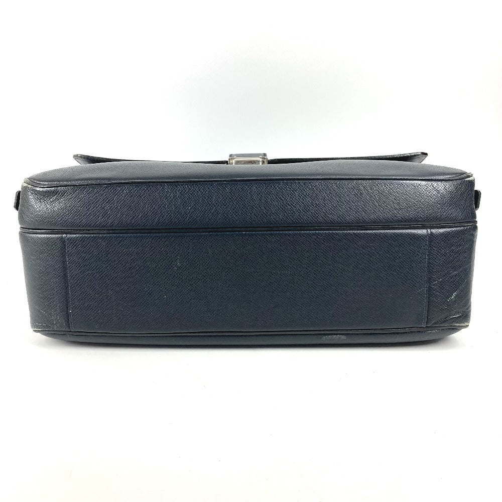 LOUIS VUITTON M32637 Taiga Vassili GM Bag, 2-Way Handbag, Shoulder Bag, Business Bag, Taiga Leather, Unisex, Boreal Navy