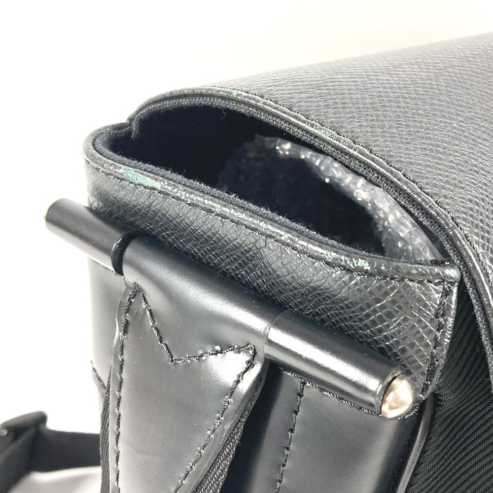 LOUIS VUITTON M30142 タイガ ヴィクトール カバン 斜め掛け メッセンジャーバッグ フラップ ショルダーバッグ タイガレザー ユニセックス アルドワーズ ブラック