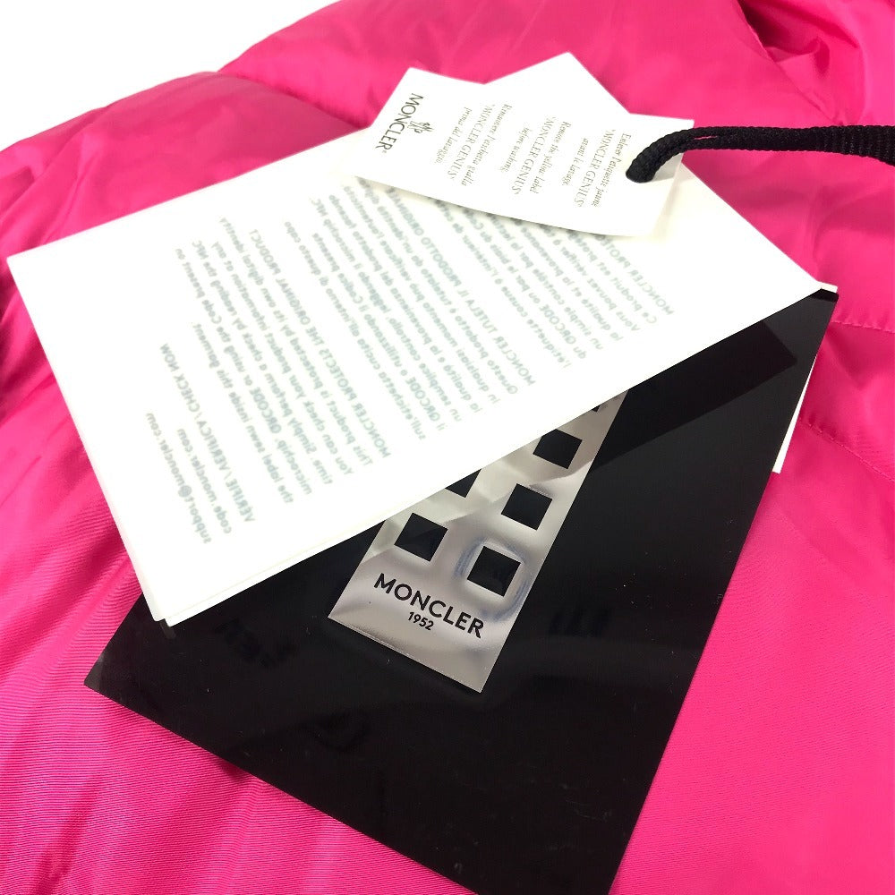 MONCLER アパレル ダウン フーディー フード付き モンクレールジーニアス IBISE GIUBBOTTO アウター 長袖 バイカラー 上着 ダウンジャケット ダウン メンズ ピンク