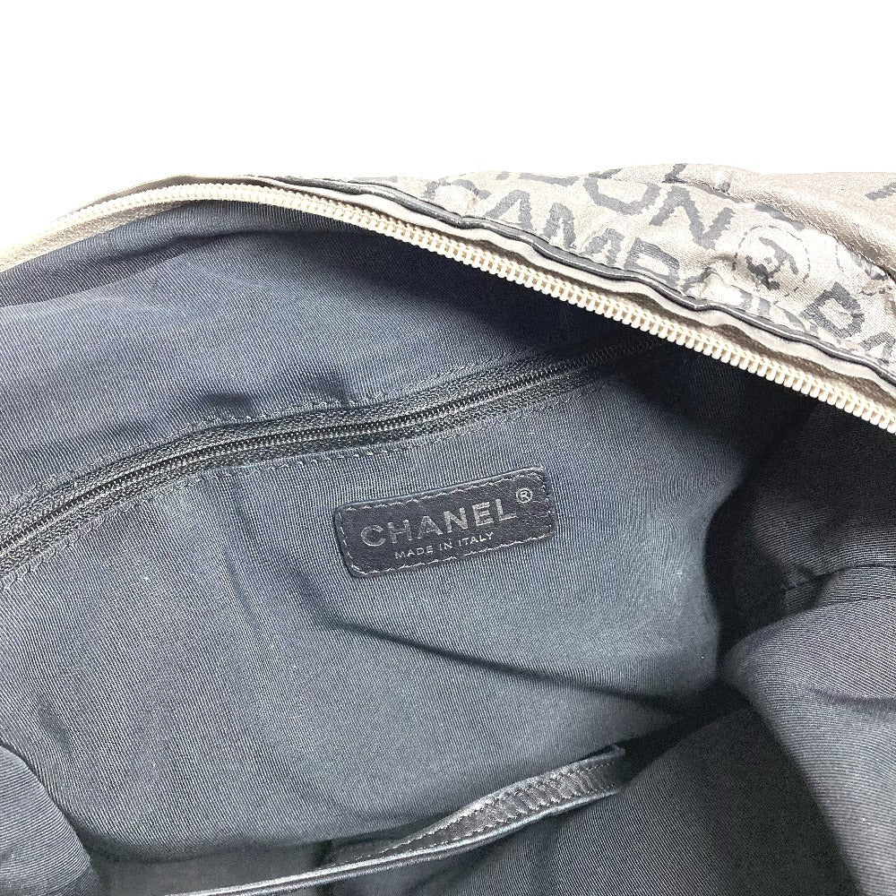 CHANEL アンリミテッド ロゴ 斜め掛け カバン ポシェット ショルダーバッグ ナイロンキャンバス レディース シルバー