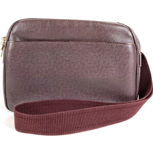 LOUIS VUITTON M30156 Taiga Reporter PM Reporter PM Bag Crossbody Double Zipper Shoulder Bag Taiga Leather Unisex Acajou Purple