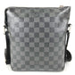 LOUIS VUITTON N42418 ダミエアンフィニ ディスカバリーメッセンジャー カバン 斜め掛け ポシェット ショルダーバッグ ダミエアンフィニレザー ユニセックス オニキス ブラック