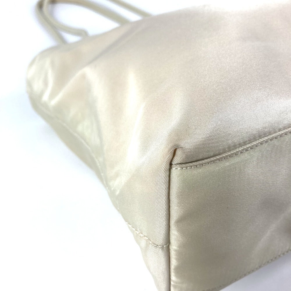 PRADA トライアングルロゴ 三角ロゴ プレート カバン トートバッグ 肩掛け ショルダーバッグ ナイロン ユニセックス ベージュ系