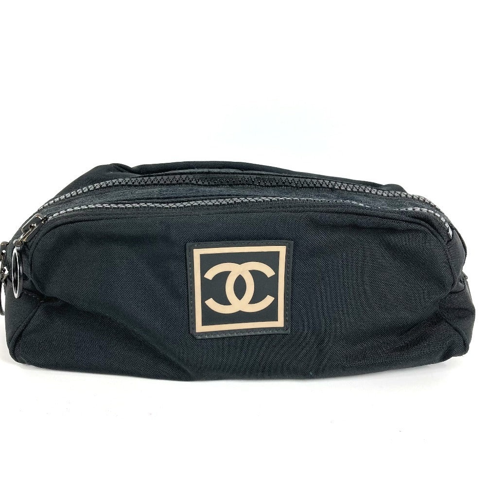 CHANEL กระเป๋า สปอร์ต CC โลโก้โคโค่ กระเป๋าเพาช์ กระเป๋าคลัทช์ กระเป๋าถือใบที่สอง ผ้าไนลอนแคนวาส ยูนิเซ็กส์ สีดำ