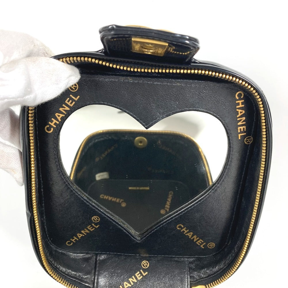 CHANEL ヴィンテージ CC ココマーク ロゴ キルティング マトラッセ ハート型ミラー カバン バニティバッグ ハンドバッグ パテントレザー レディース ブラック