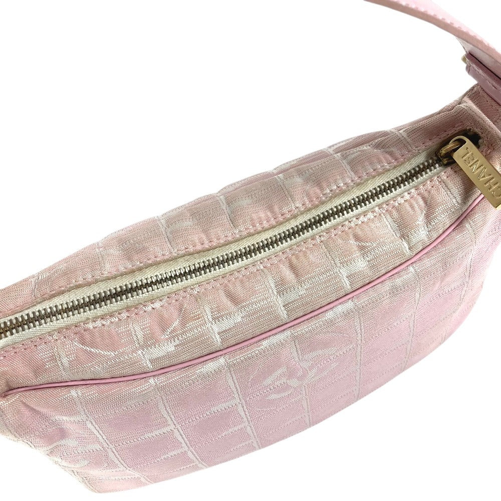CHANEL ニュートラベルライン CC ココマーク ロゴ カバン 肩掛け ショルダーバッグ ハンドバッグ ナイロン レディース ピンク