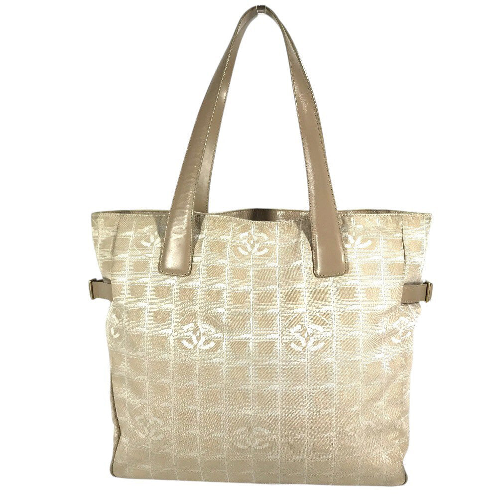 CHANEL A15825 New travel line GM New Travel Line GM Tote bag, shoulder bag, canvas Tote Bag Nylon / Leather Beige Used