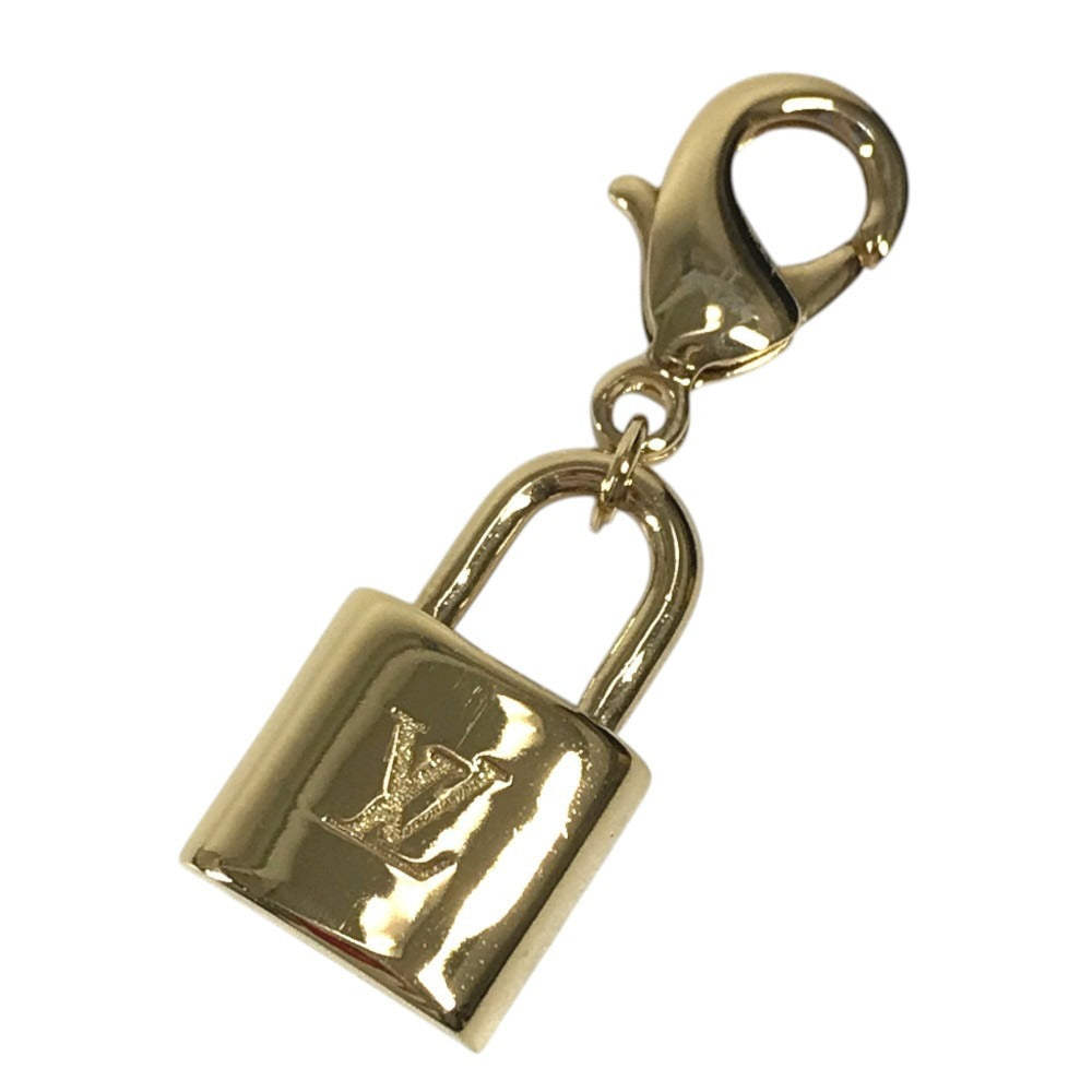 LOUIS VUITTON 不明 LV logo padlock charm Key Holder, Bag Charm, Pendant Top, Accessory, Necklace charm Metal Gold Used