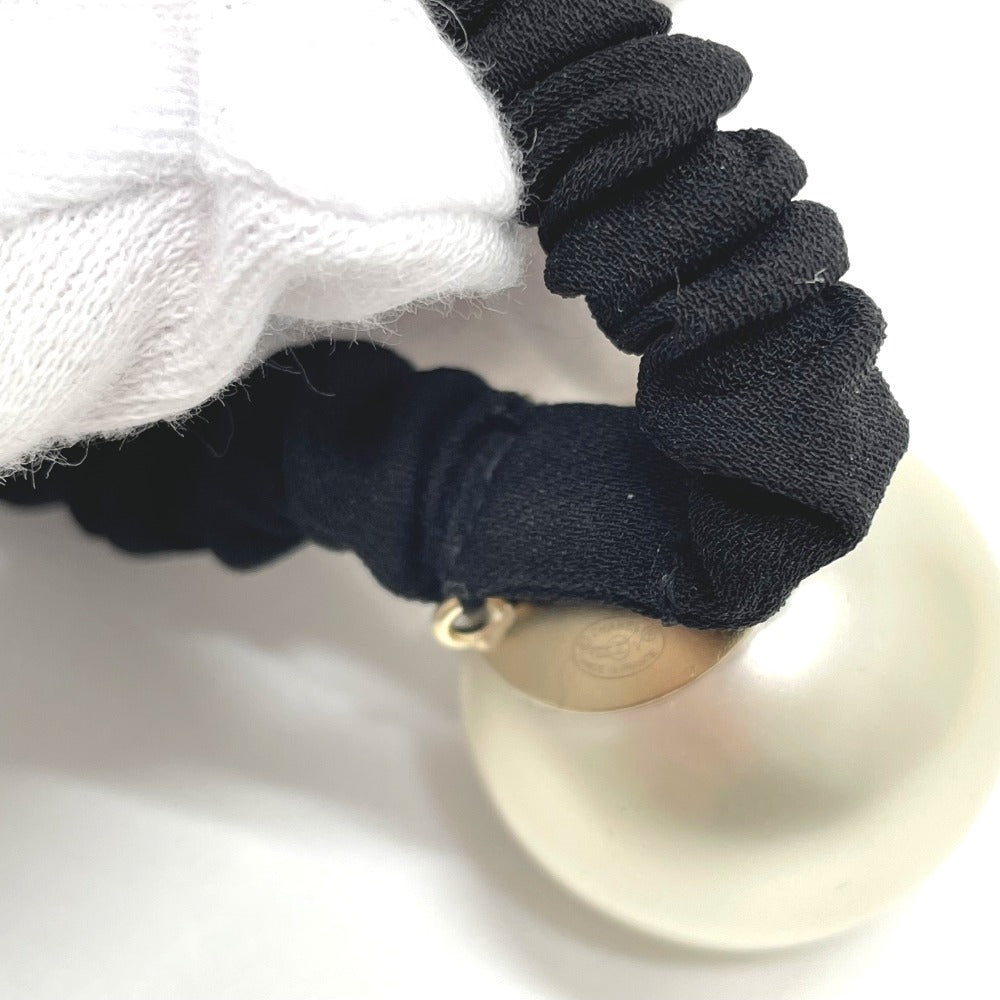CHANEL CC ココマーク シュシュ F22V ヘアゴム フェイクパール レディース ブラック×ホワイト