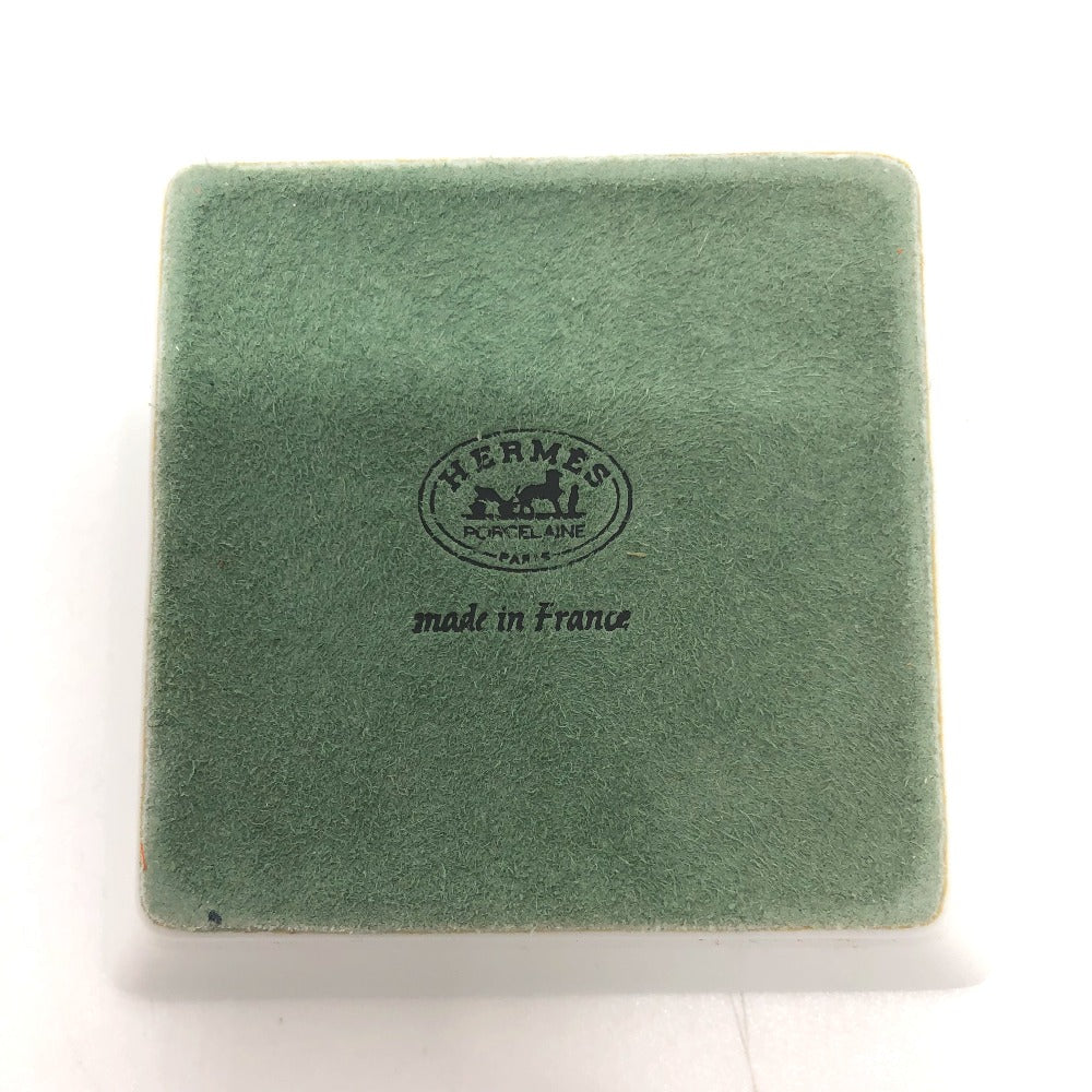 HERMES Kelly Doll Ashtray, Mini Tray, Small Item Holder, Ceramic Ashtray, Unisex, White