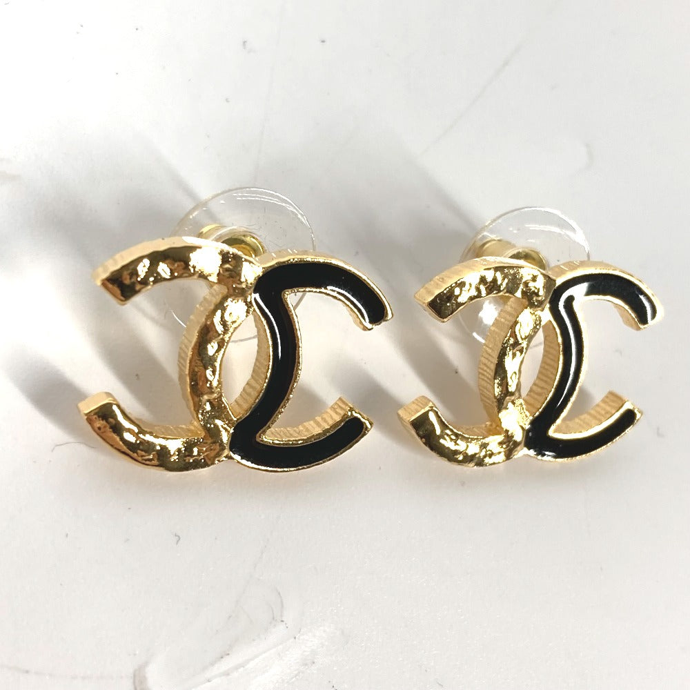 CHANEL 24Ｃ CC ココマーク アクセサリー ピアス メタル レディース ゴールド
