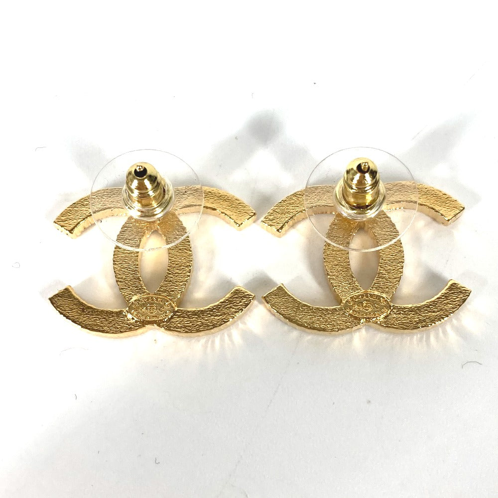 CHANEL 24Ｃ CC ココマーク アクセサリー ピアス メタル レディース ゴールド