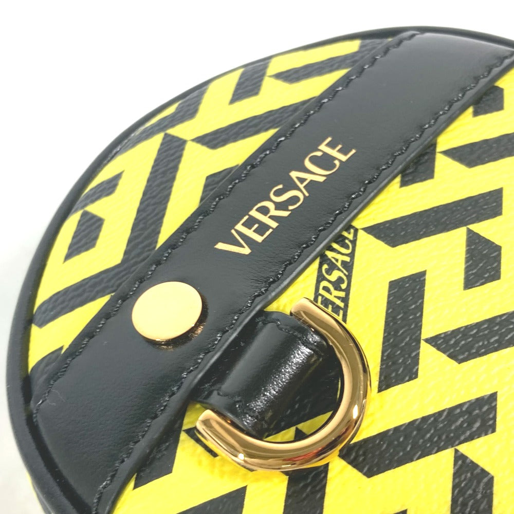 VERSACE 総ロゴ ラグレカ  ラウンド ベルトポーチ 小物入れ マルチポーチ メイクポーチ 化粧ポーチ  ポーチ レザー ユニセックス - brandshop-reference