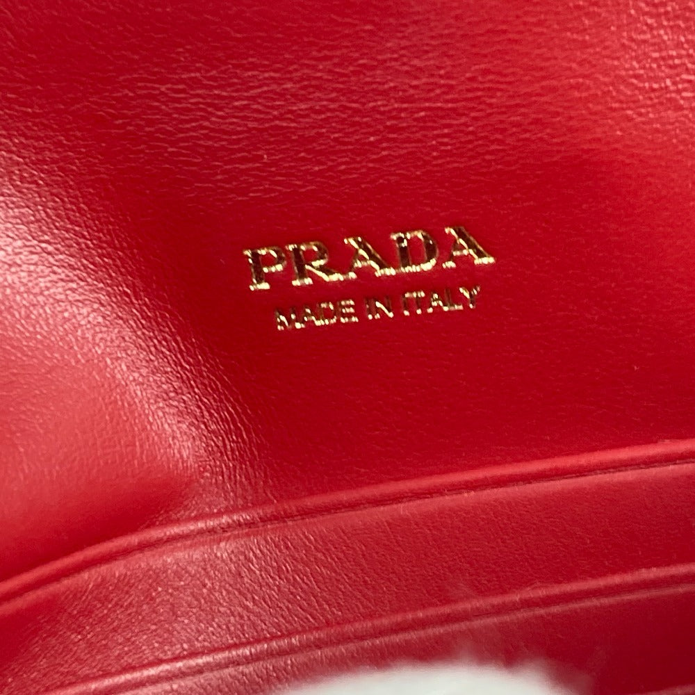 PRADA 1MF002 ロゴ チェーンウォレット フラットポーチ レター型 長財布 ショルダーバッグ チェーンバッグ クラッチバッグ サフィアーノレザ－ レディース