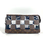 LOUIS VUITTON M81588 モノグラム チェス ダミエ スタンド ポーチ ポーチ カバン ストラップ付 クラッチバッグ ビニール ユニセックス ブラウン - brandshop-reference