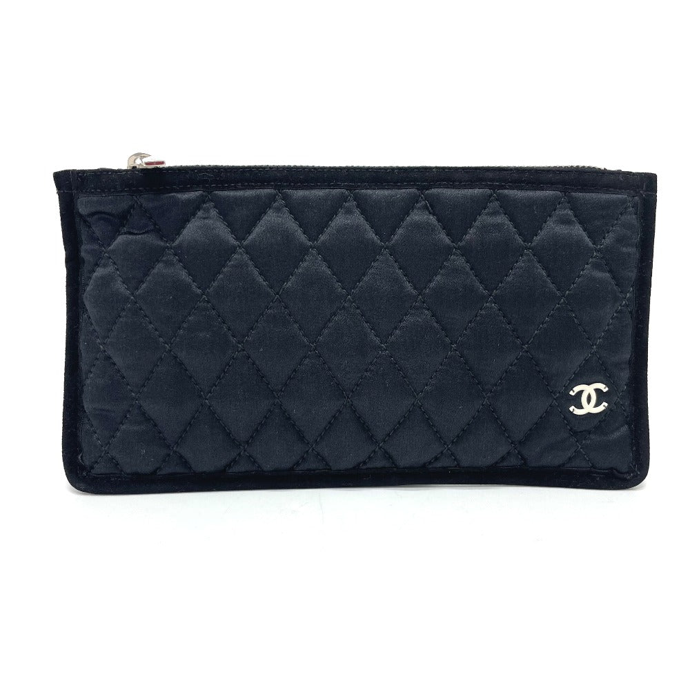 CHANEL CC Coco Mark Eye Mask &amp; Pouch Set, Silk, Unisex, Black
