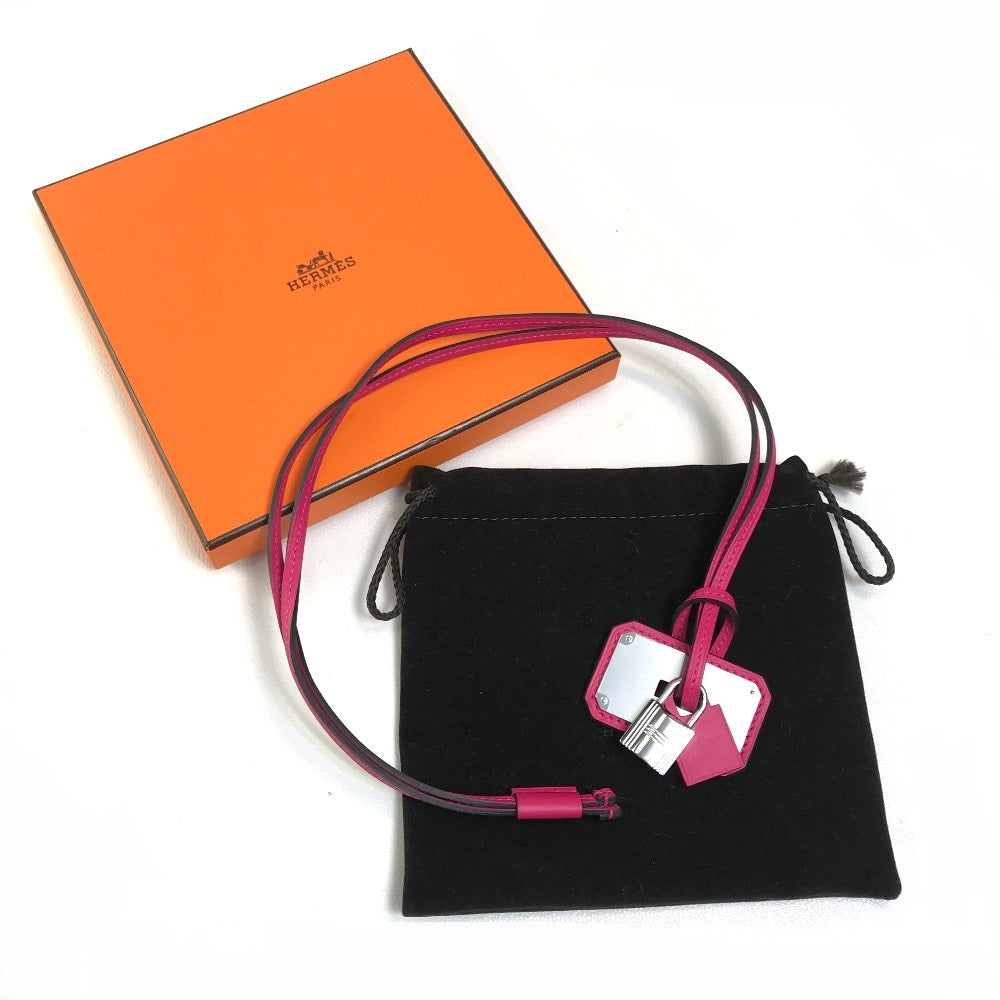HERMES ペンダント オーケリー GM オーケリーGM アクセサリー ネックレス ヴォースイフト レディース ローズメキシコ ピンク系