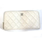 CHANEL A50097 マトラッセ CC ココマーク ラウンドファスナー キルティング ウォレット 長財布 キャビアスキン レディース ホワイト
