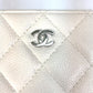 CHANEL A50097 マトラッセ CC ココマーク ラウンドファスナー キルティング ウォレット 長財布 キャビアスキン レディース ホワイト