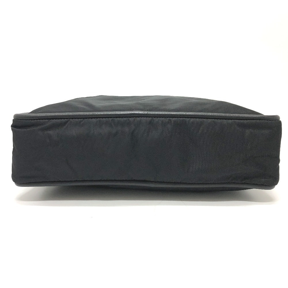CELINE Circle Logo Vintage Shoulder Bag in Nylon/Leather, Black