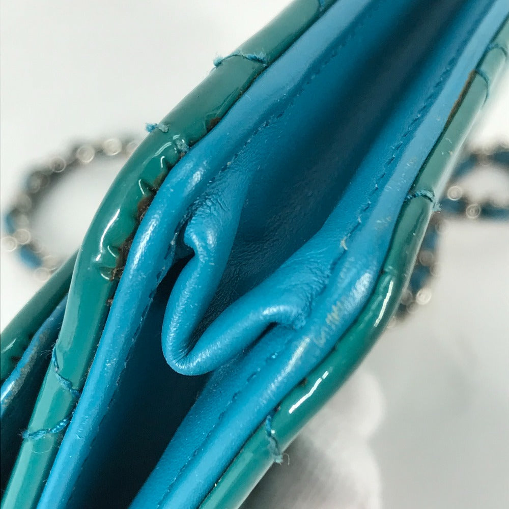 CHANEL 2.55金具 マトラッセ キルティング チェーンウォレット 長財布 斜め掛け ショルダーバッグ エナメル レディース ブルー系