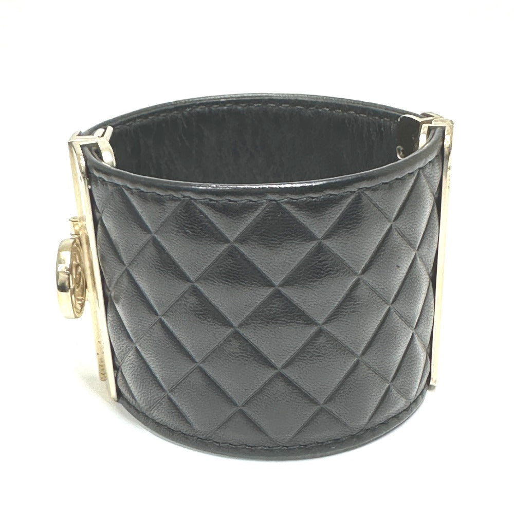 CHANEL CC ココマーク マトラッセ B17P アクセサリー バングル レザー レディース ブラック - brandshop-reference
