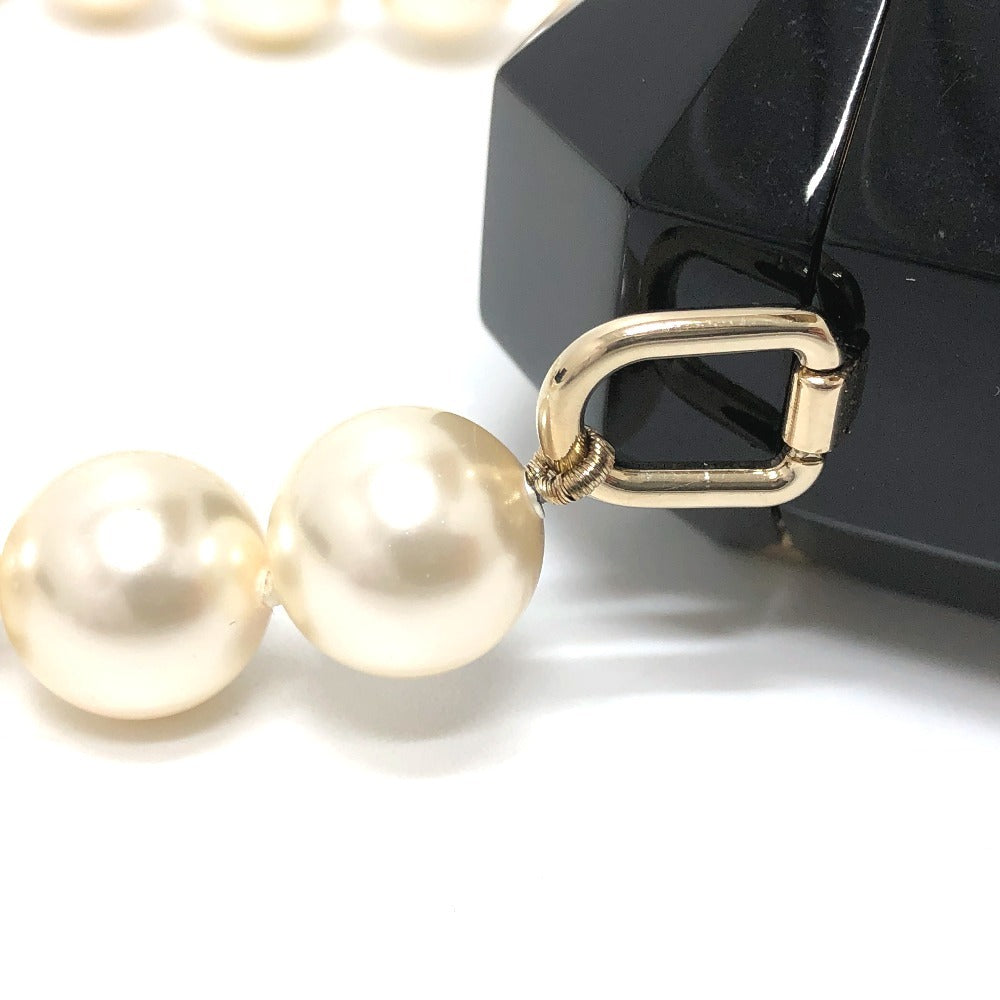 CHANEL AB6425 CC ココマーク AirPodsPro エアポッズケース apple アップル パールショルダー P21A イヤホン ショルダーバッグ イヤフォンケース プラスチック レディース ブラック - brandshop-reference