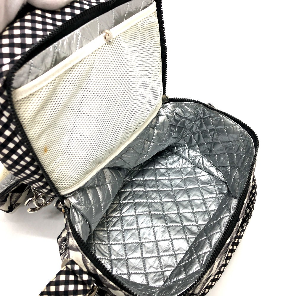 CHANEL チェック ココマーク クーラーバッグ 保冷バッグ カバン ショルダーバッグ キャンバス レディース ホワイト - brandshop-reference