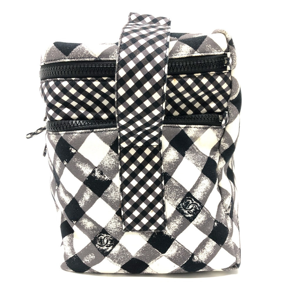 CHANEL チェック ココマーク クーラーバッグ 保冷バッグ カバン ショルダーバッグ キャンバス レディース ホワイト - brandshop-reference
