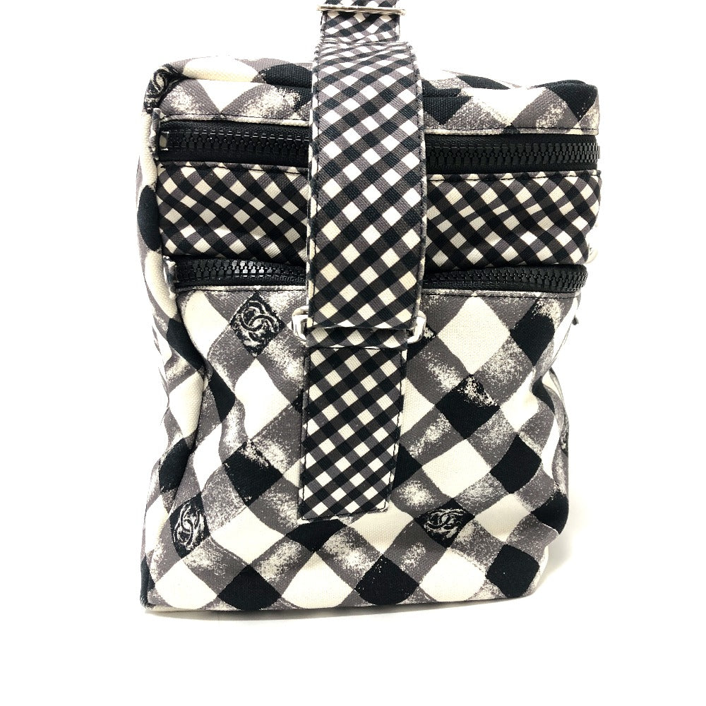 CHANEL チェック ココマーク クーラーバッグ 保冷バッグ カバン ショルダーバッグ キャンバス レディース ホワイト - brandshop-reference