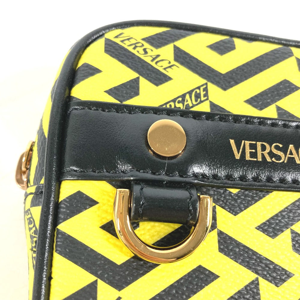 VERSACE 総ロゴ ラグレカ スクレア メイクポーチ 化粧ポーチ マルチポーチ ポーチ レザー レディース イエロー