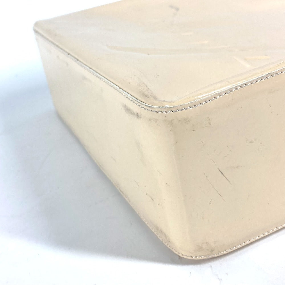 CHANEL ロゴ カバン 肩掛け トートバッグ ショルダーバッグ パテントレザー レディース - brandshop-reference