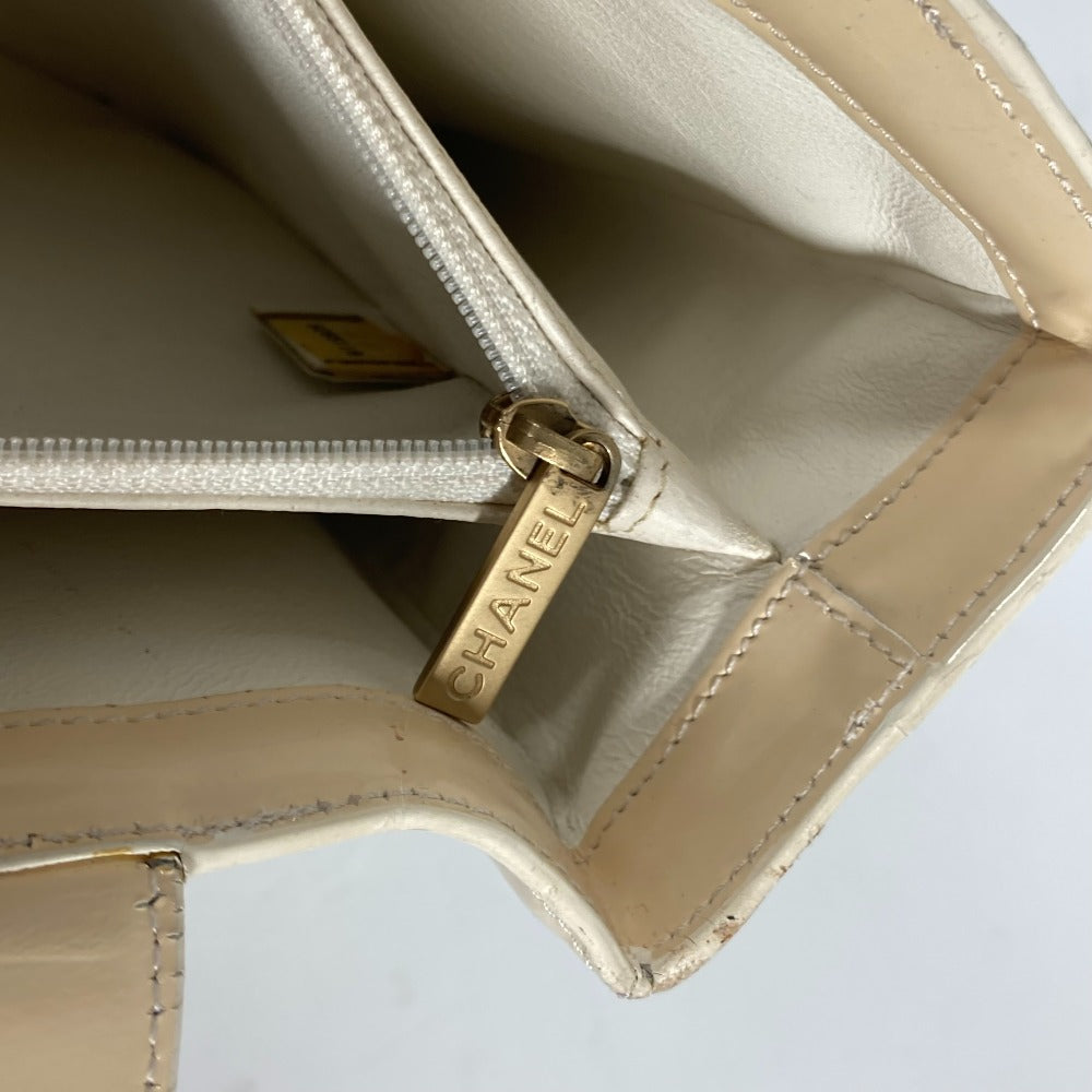 CHANEL ロゴ カバン 肩掛け トートバッグ ショルダーバッグ パテントレザー レディース - brandshop-reference