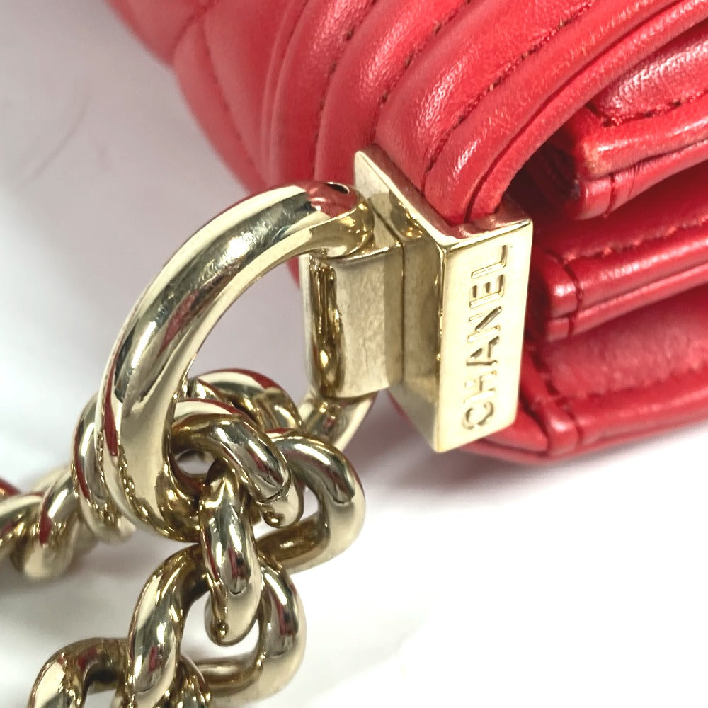 CHANEL CC ココマーク キルティング マトラッセ 縦型 ボーイシャネル カバン 斜め掛け ポシェット チェーン ショルダーバッグ レザー レディース レッド