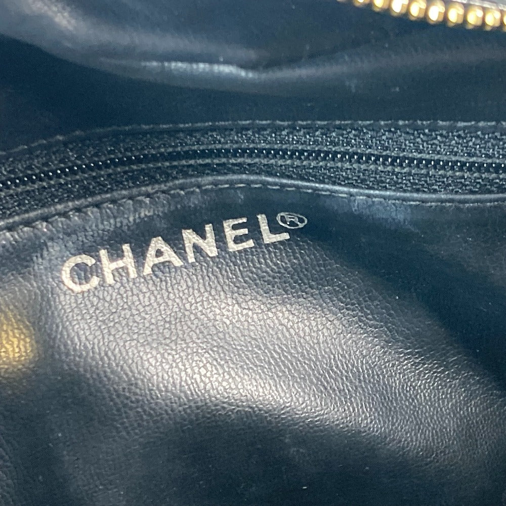 CHANEL コスメポーチ CC ココマーク メイクポーチ 化粧ポーチ エナメル レディース ブラック - brandshop-reference
