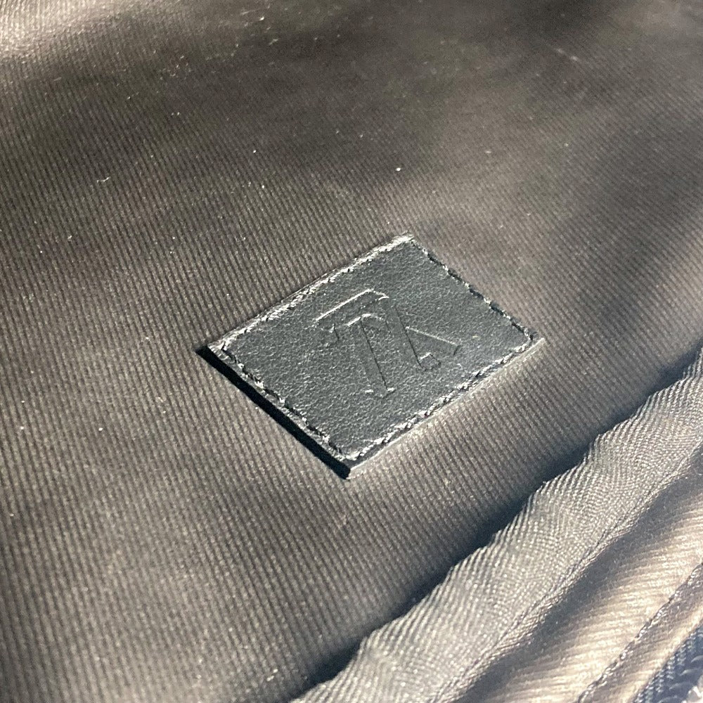 LOUIS VUITTON M21435 LV スノー コレクション ドップキット ポーチ カバン セカンドバッグ クラッチバッグ ナイロン ユニセックス ブラック - brandshop-reference