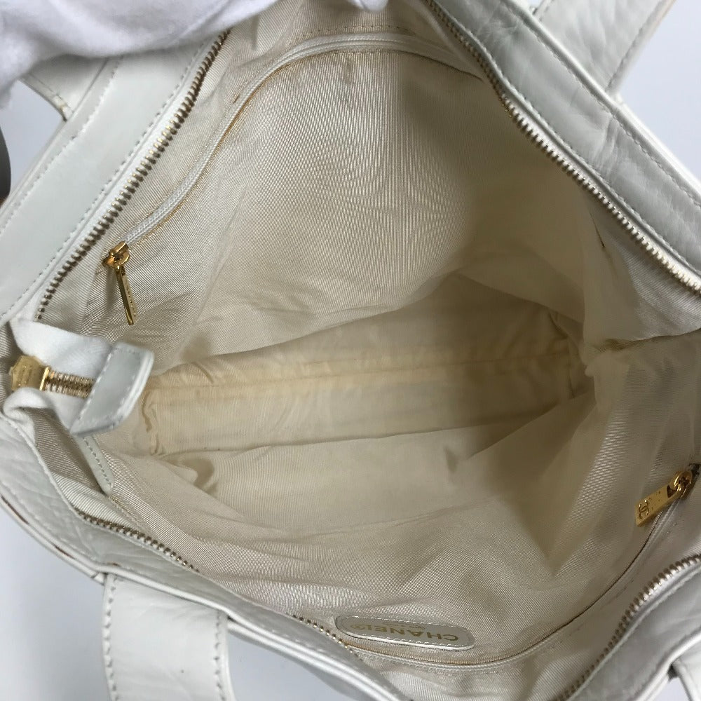 CHANEL CC ココマーク 総ロゴ トートバッグ カバン 肩掛け 縦型トート ショルダーバッグ レザー レディース ホワイト - brandshop-reference