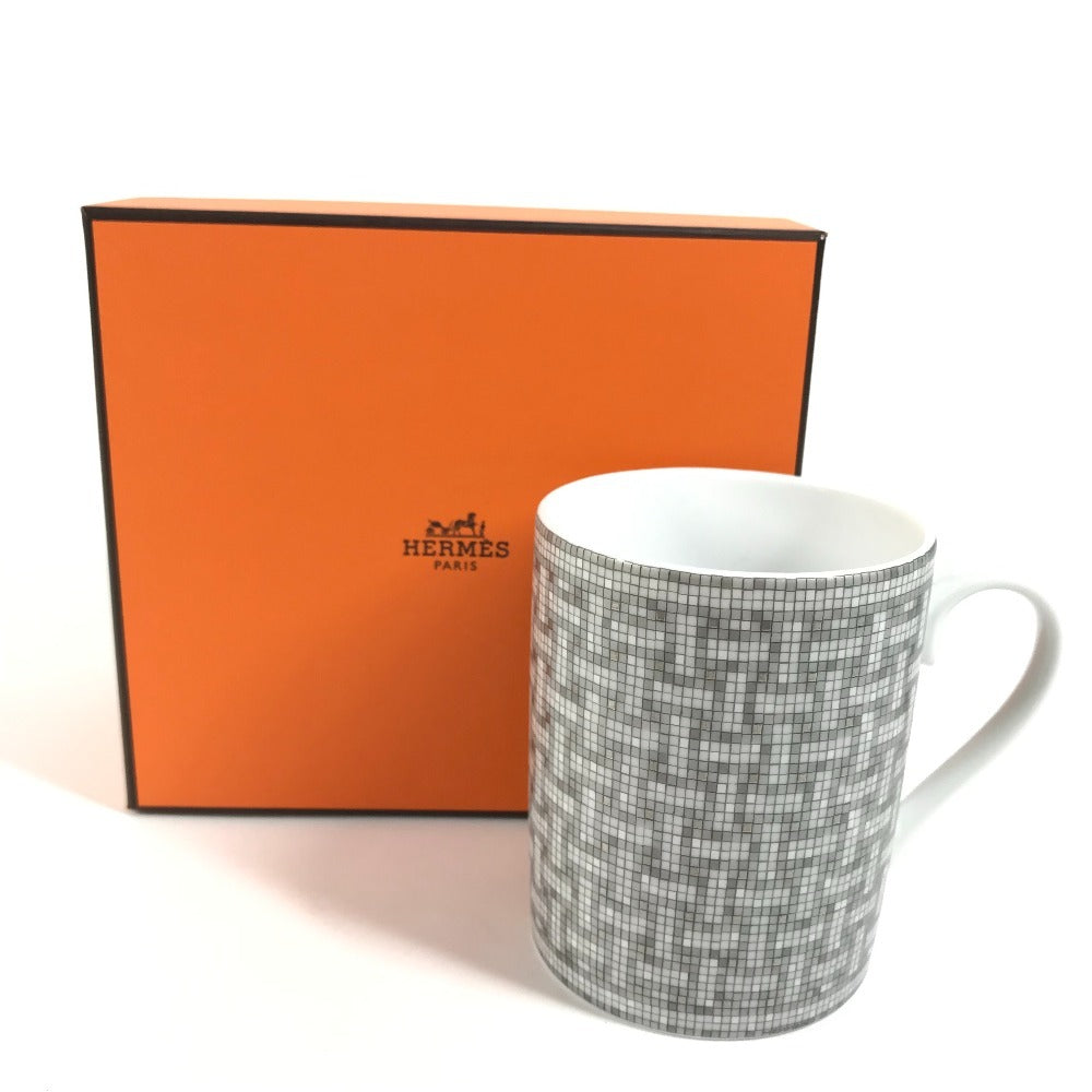 HERMES 300ml マグカップ マグ 〈モザイク 24〉 プラチナ コップ 食器 インテリア マグカップ 陶器 ユニセックス グレー - brandshop-reference