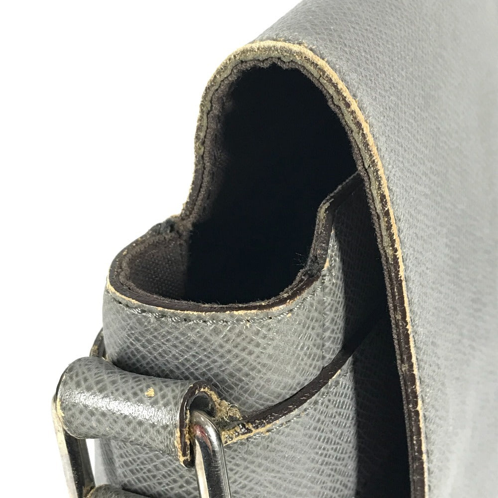 LOUIS VUITTON M32700 タイガ ロマンPM ロマン PM カバン メッセンジャーバッグ フラップ ショルダーバッグ タイガレザー ユニセックス グラシエ グレー