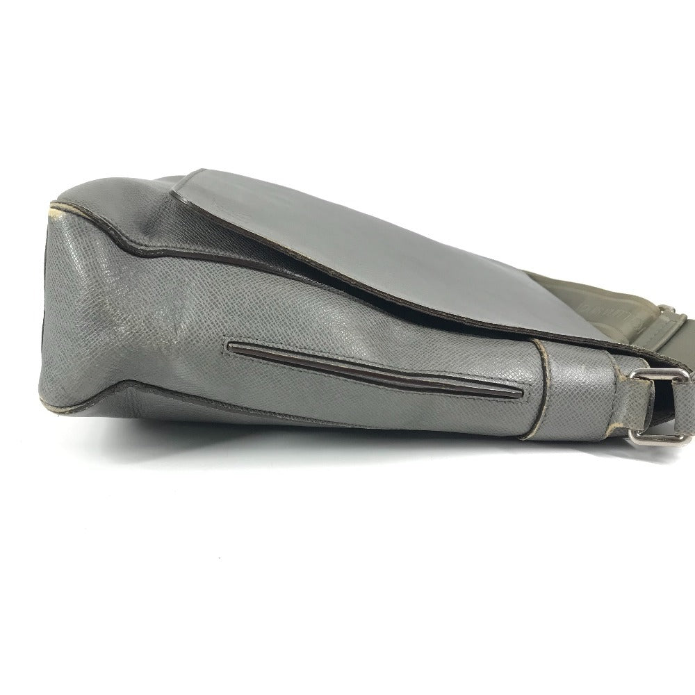 LOUIS VUITTON M32700 タイガ ロマンPM ロマン PM カバン メッセンジャーバッグ フラップ ショルダーバッグ タイガレザー ユニセックス グラシエ グレー