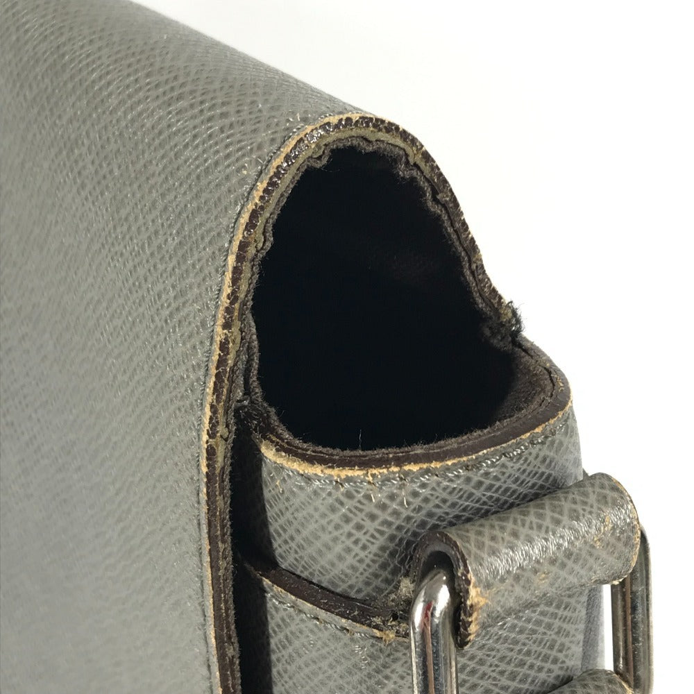 LOUIS VUITTON M32700 タイガ ロマンPM ロマン PM カバン メッセンジャーバッグ フラップ ショルダーバッグ タイガレザー ユニセックス グラシエ グレー